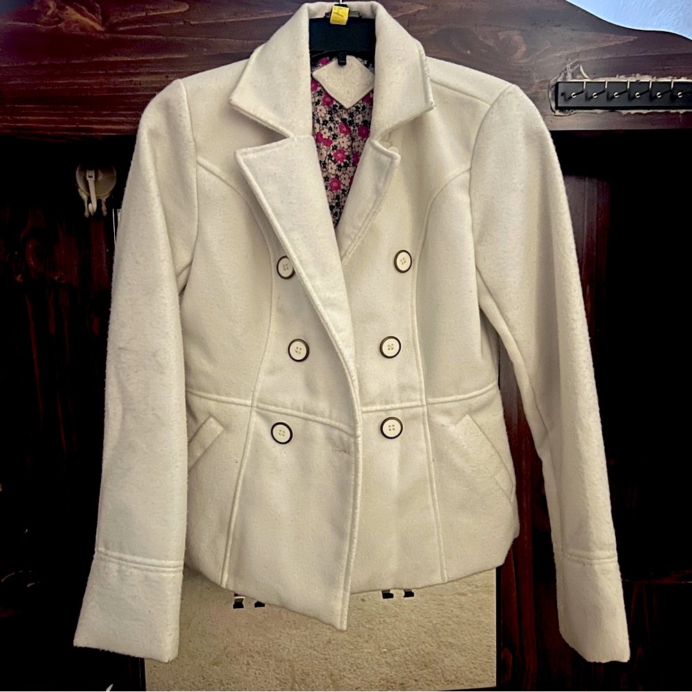 Off white wool cropped winter coat
